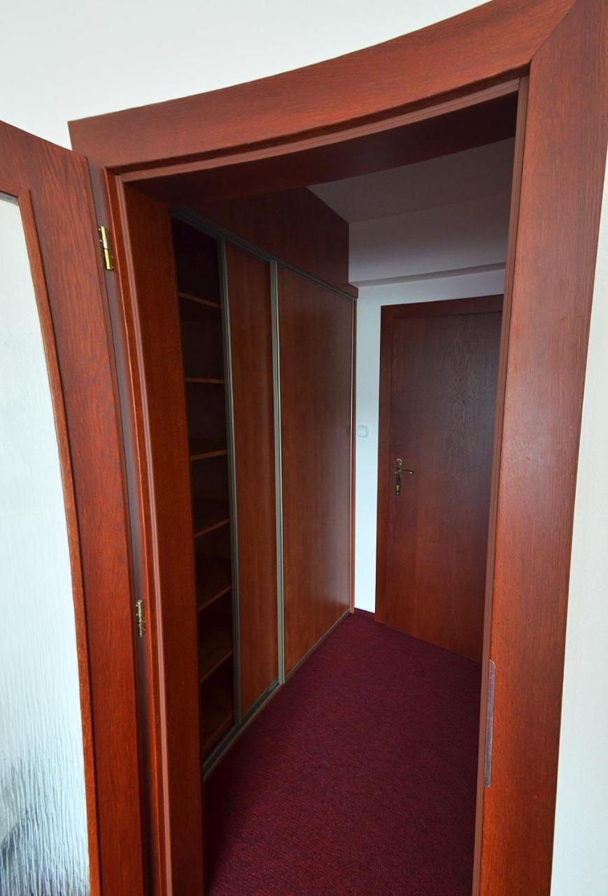Hotel Lesana Stará Lesná Buitenkant foto