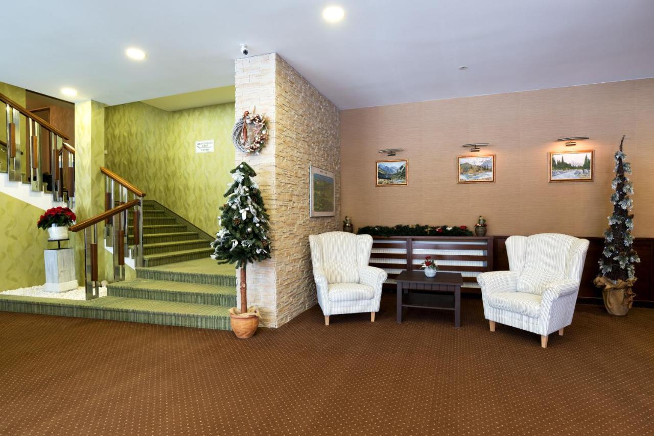 Hotel Lesana Stará Lesná Buitenkant foto