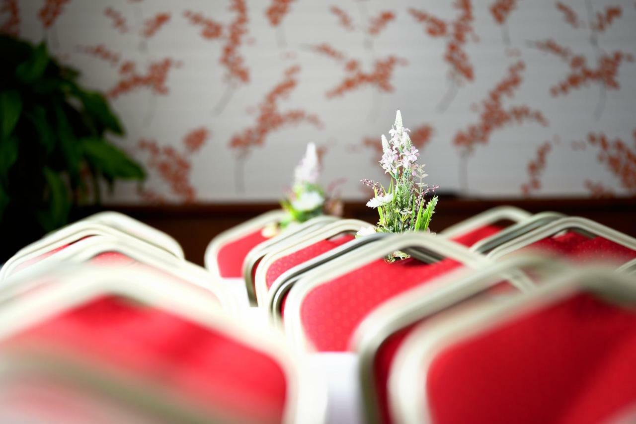 Hotel Lesana Stará Lesná Buitenkant foto